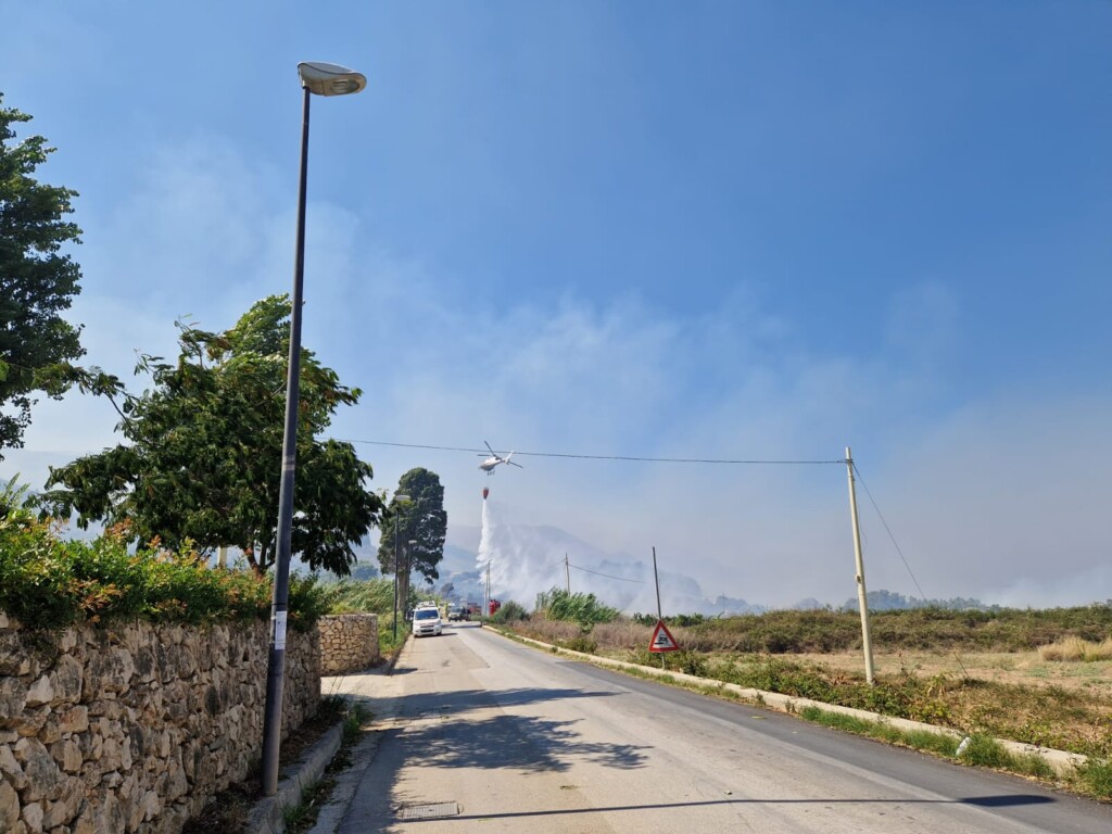 incendio scopello sicilia