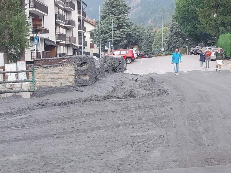 maltempo piemonte fango bardonecchia