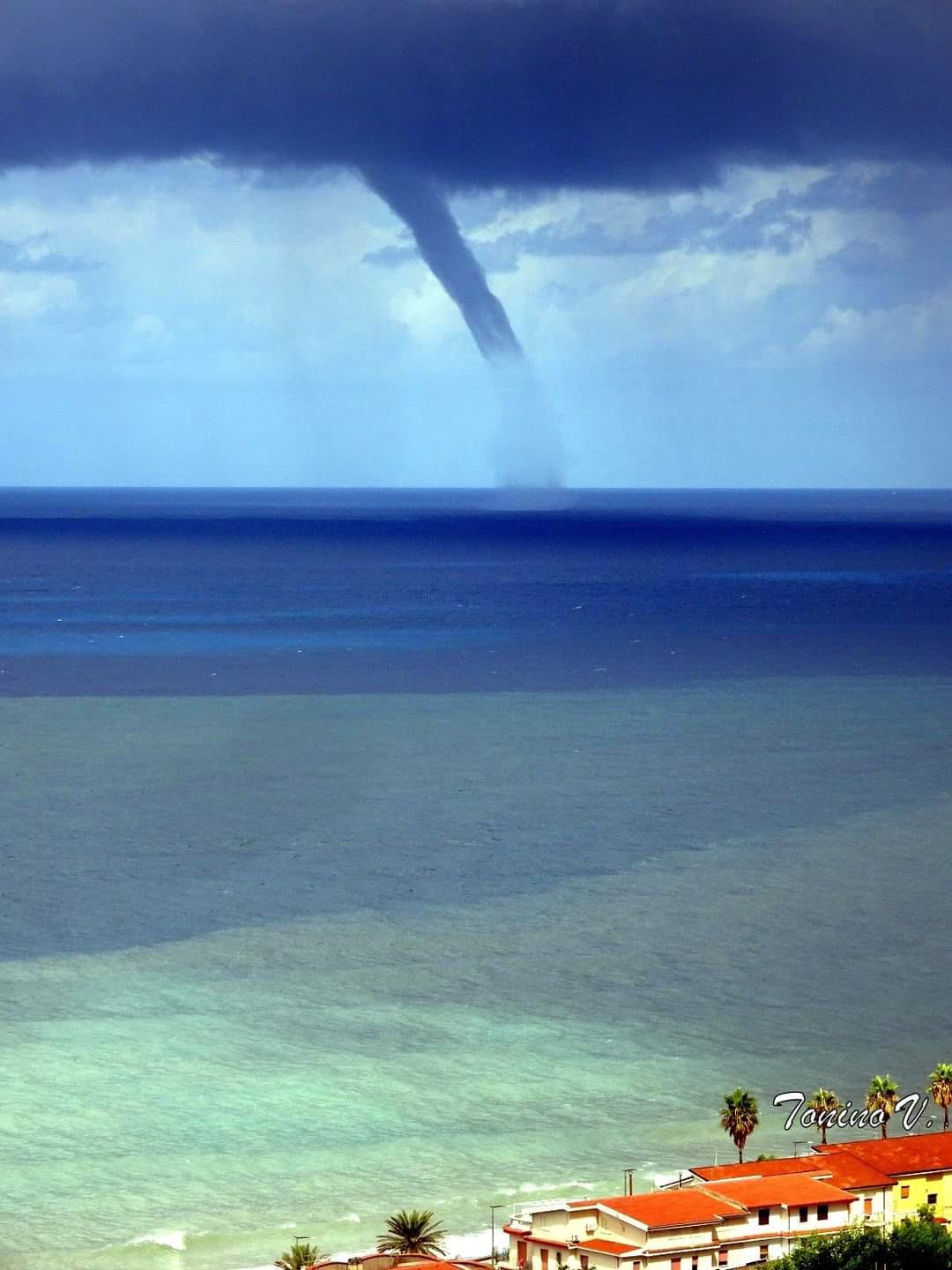 tornado oggi sud italia