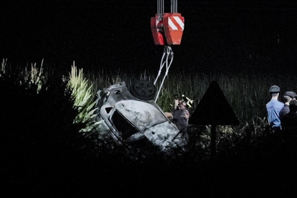 incidente frecce tricolori caselle torino