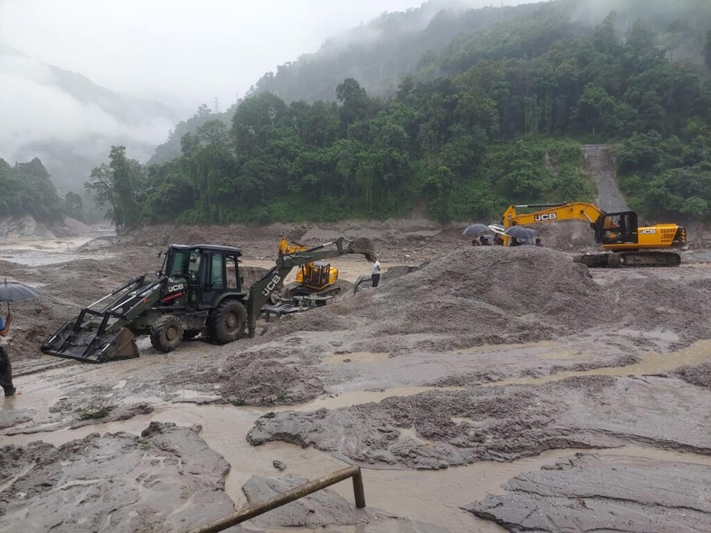 alluvioni inondazioni india sikkim