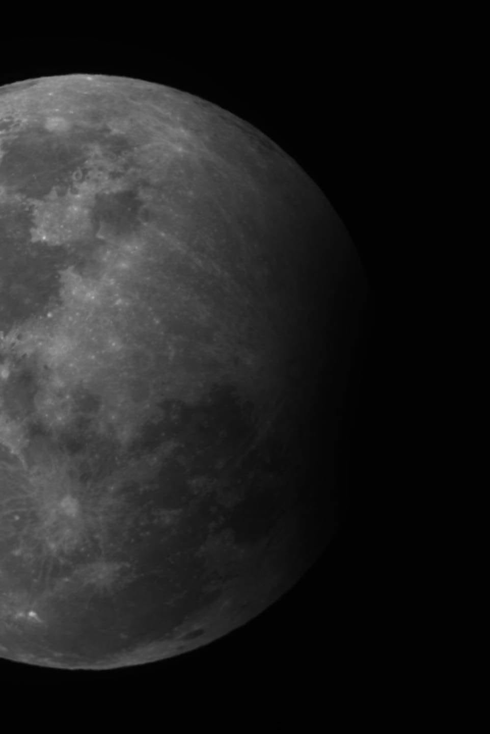 eclissi parziale di luna