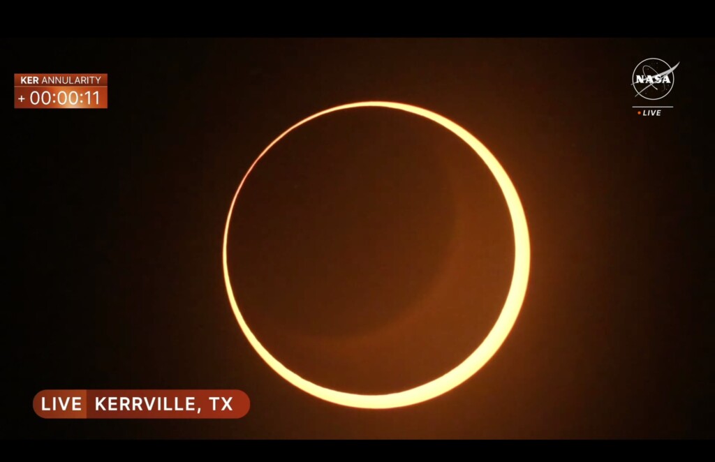 eclissi sole anello di fuoco