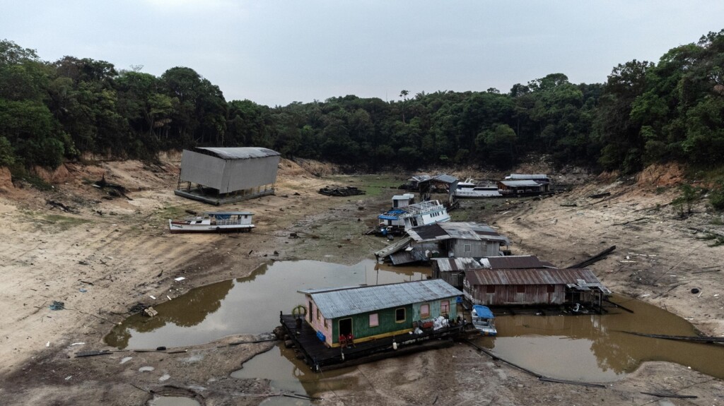 siccità amazonas brasile