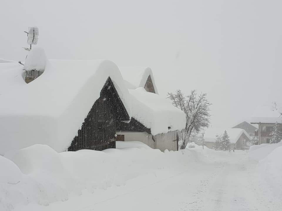 neve arlberg austria