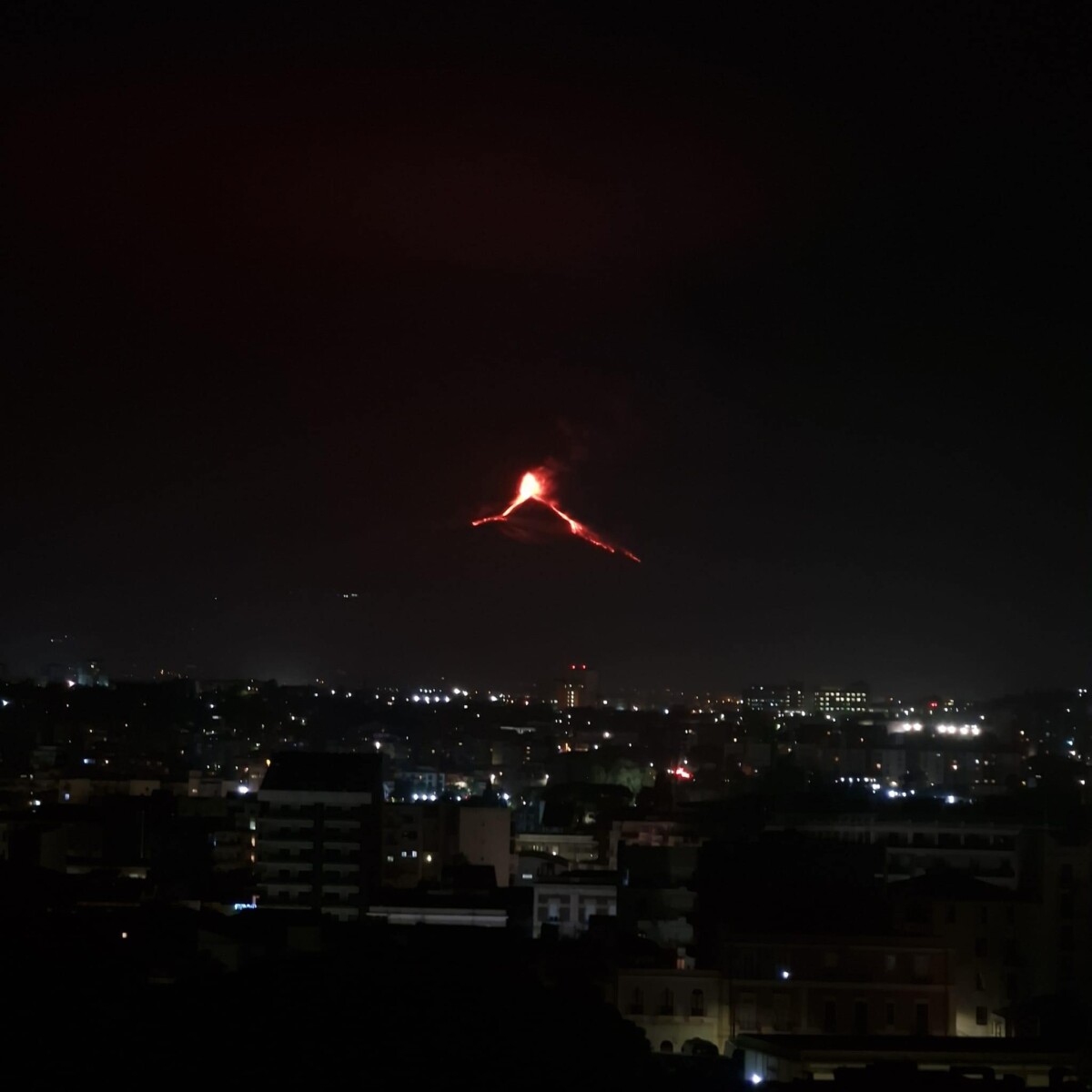 eruzione etna 1 dicembre