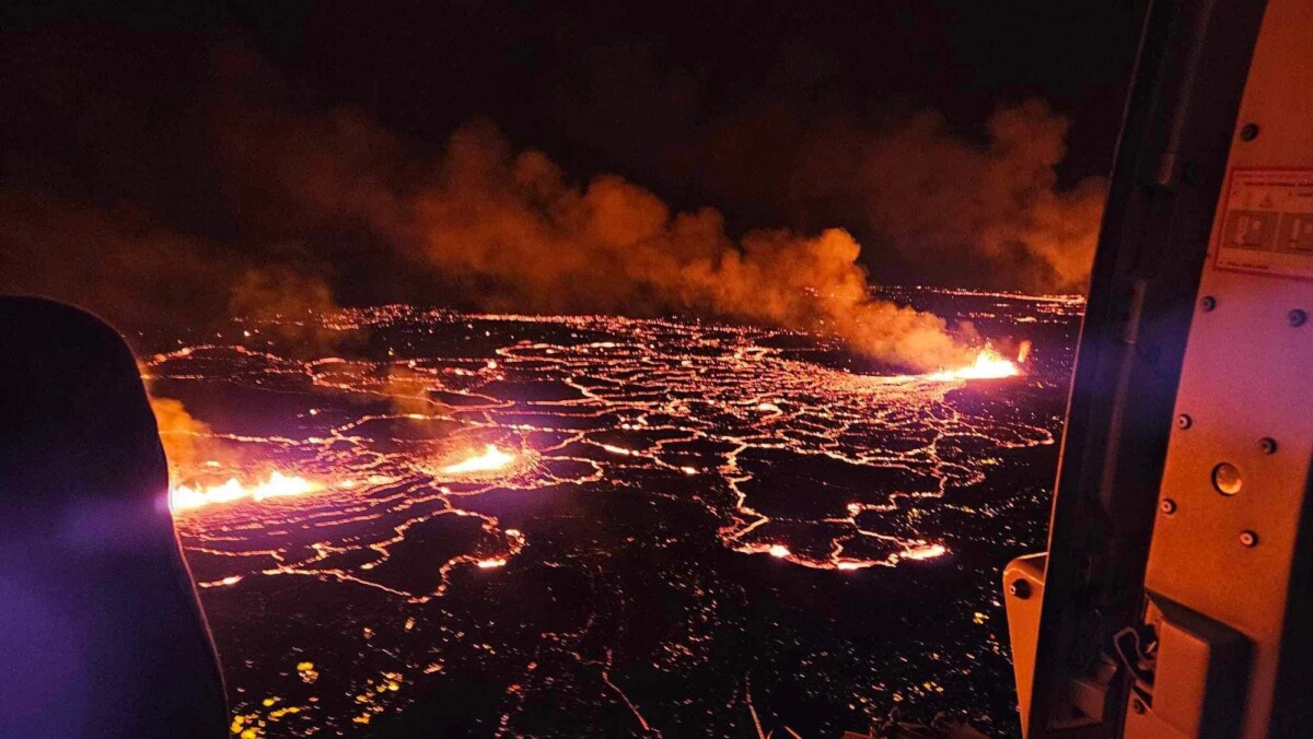 eruzione islanda grindavik vulcano