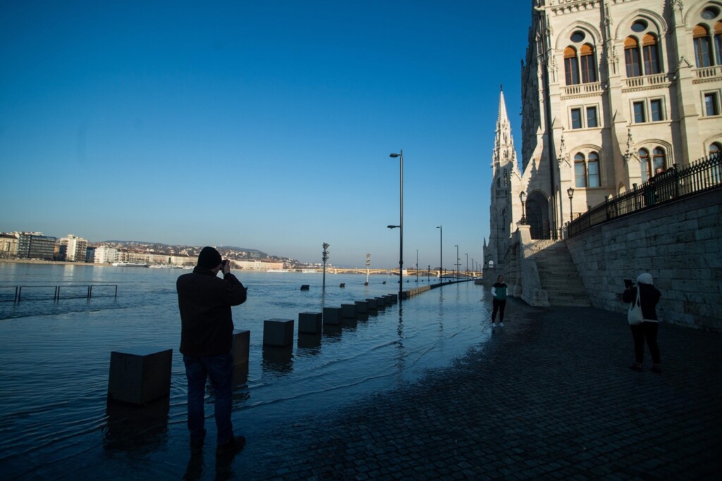 esondazione danubio budapest