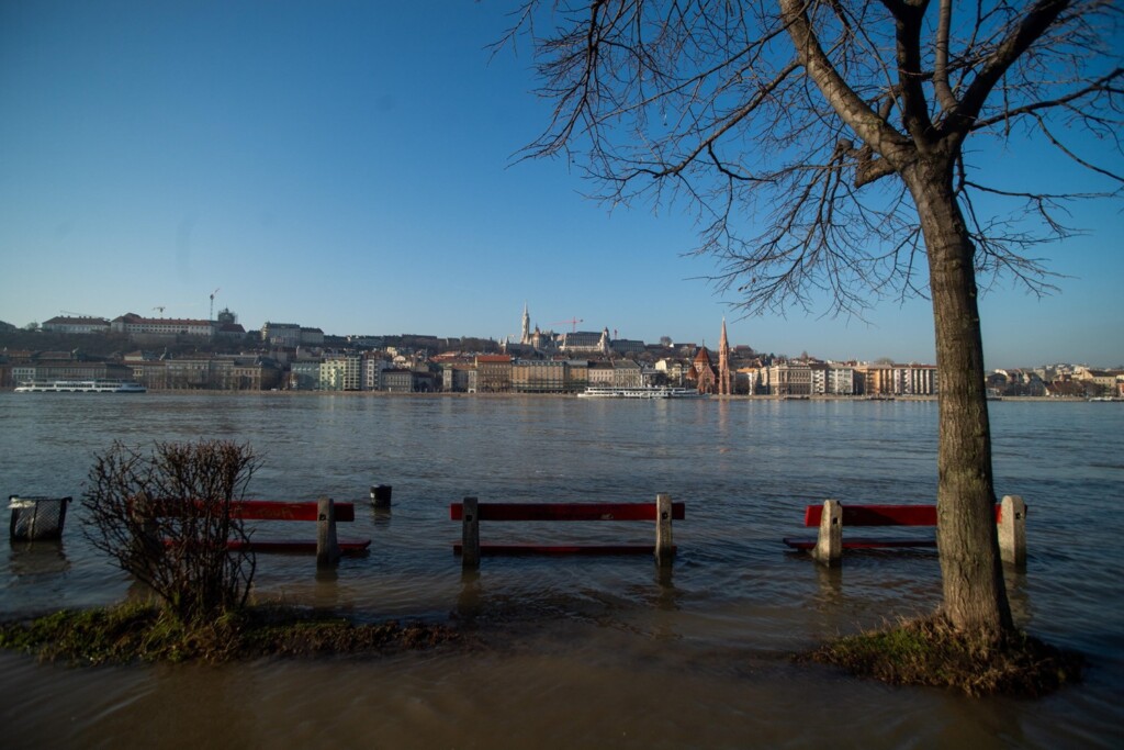 esondazione danubio budapest