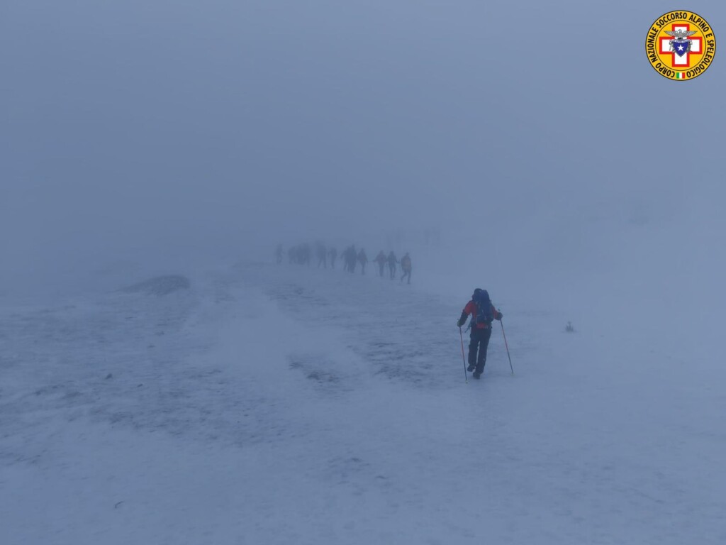 escursionisti bloccati rifugio sebastiani