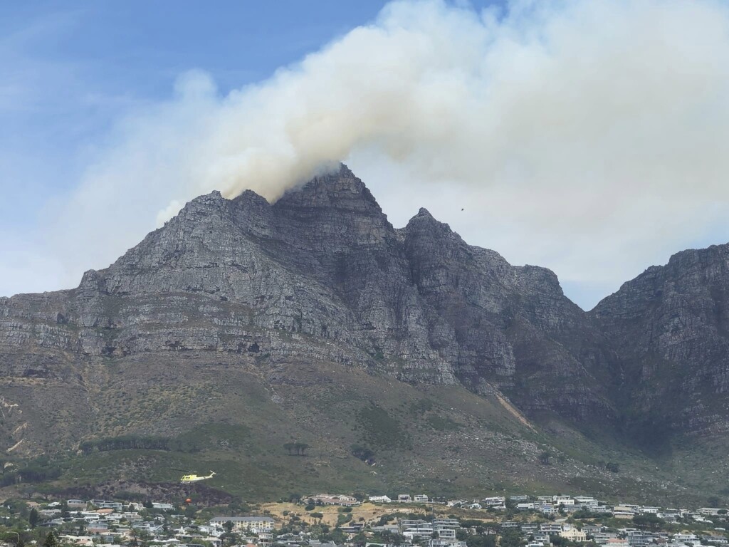 incendi città del capo sudafrica