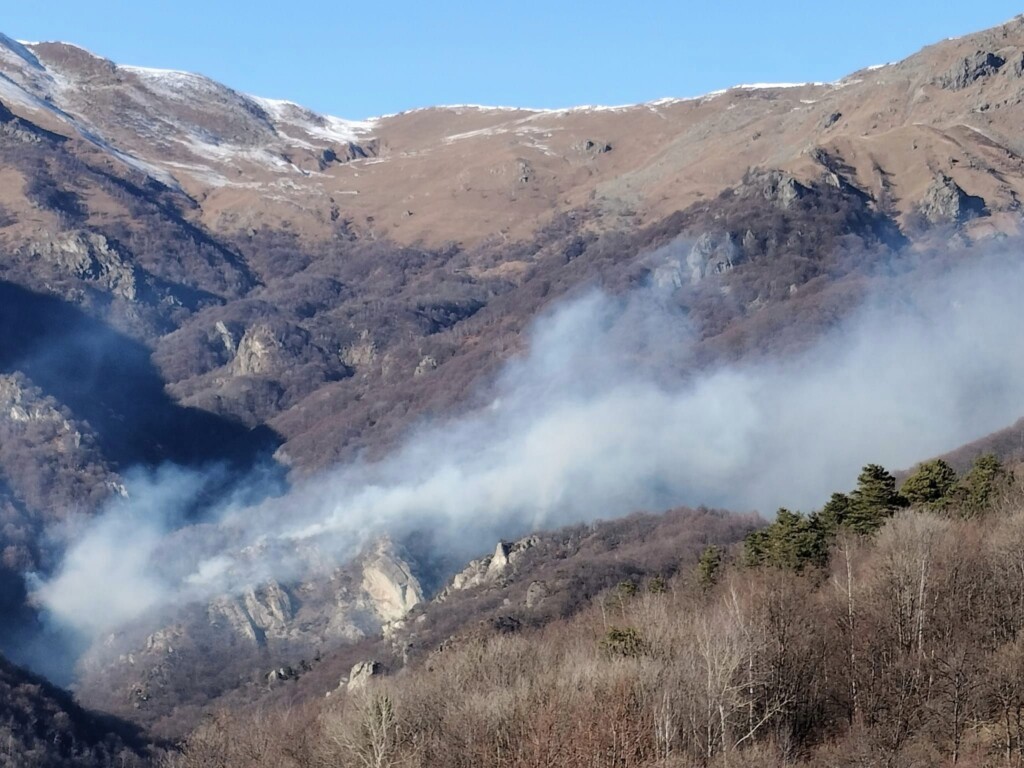 incendio condove piemonte