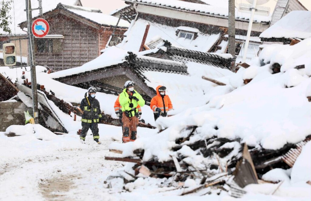 neve giappone terremoto maltempo