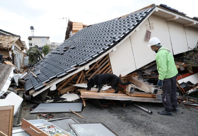 terremoto giappone morti feriti dispersi