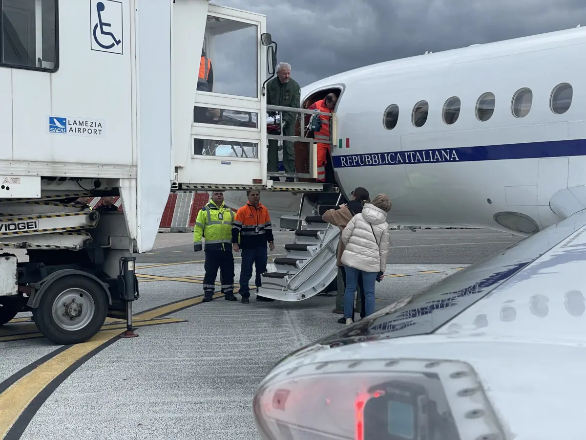 Volo salva vita dell Aeronautica Militare donna in pericolo di