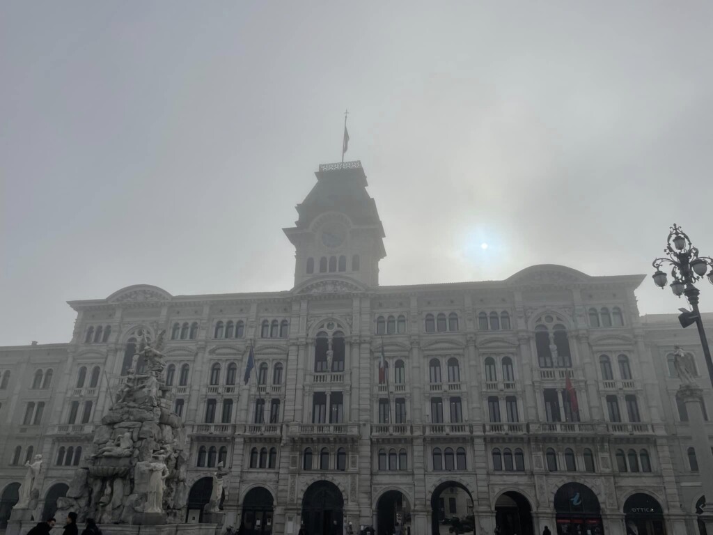 nebbia trieste