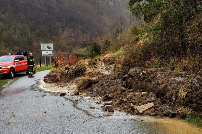 frana SP25 val di vara liguria