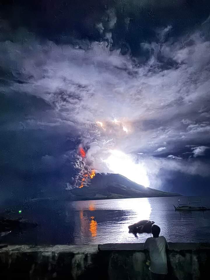 eruzione ruang indonesia