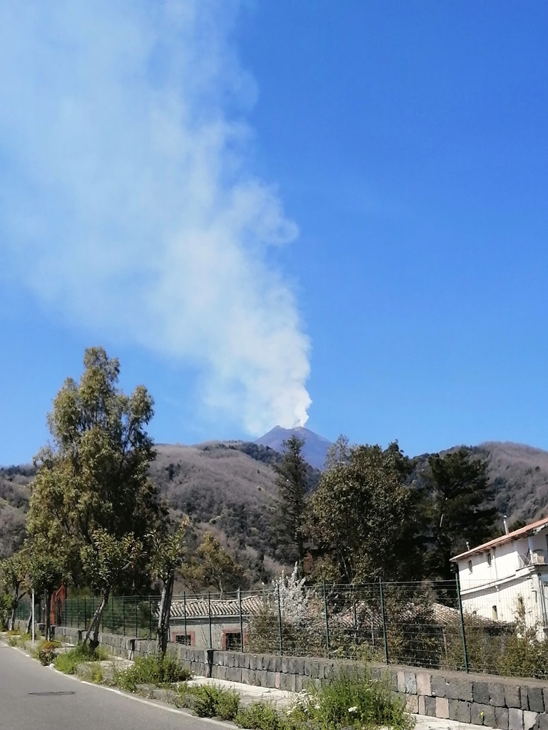 etna oggi