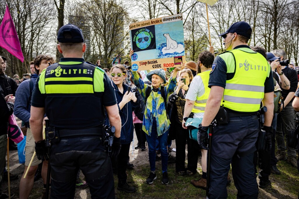 Greta Thunberg protesta aja