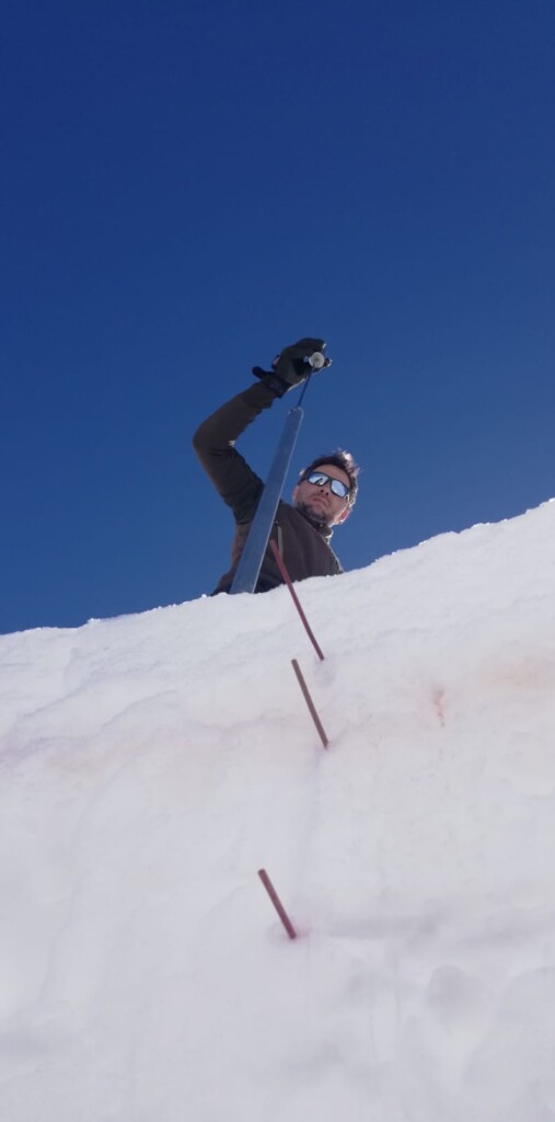 neve rossa alpi marittime liguri