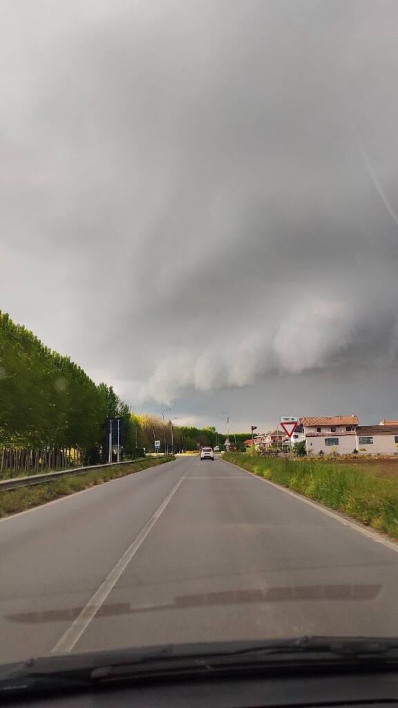 temporale carmagnola piemonte