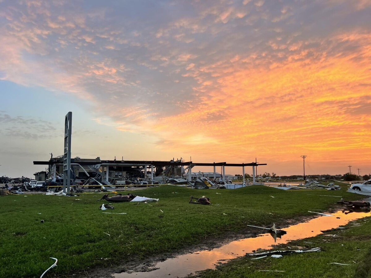 Tempeste e tornado tra Texas, Oklahoma e Arkansas