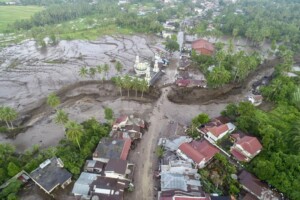 Indonesia alluvioni inondazioni lahar