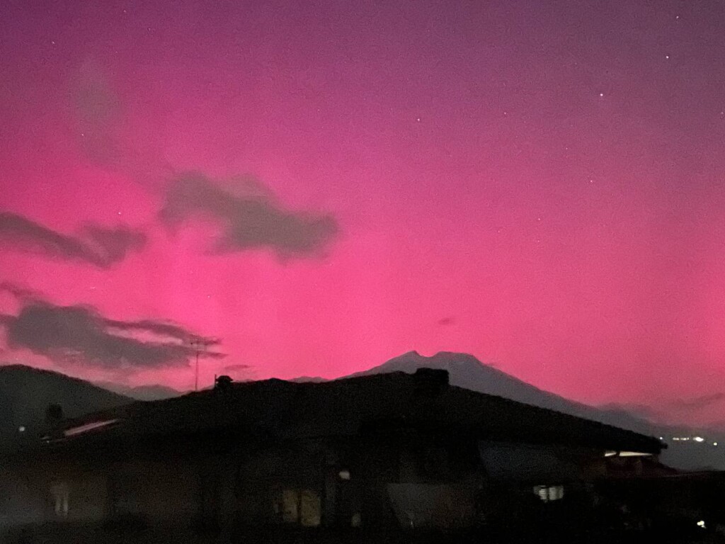 aurora polare notte italia