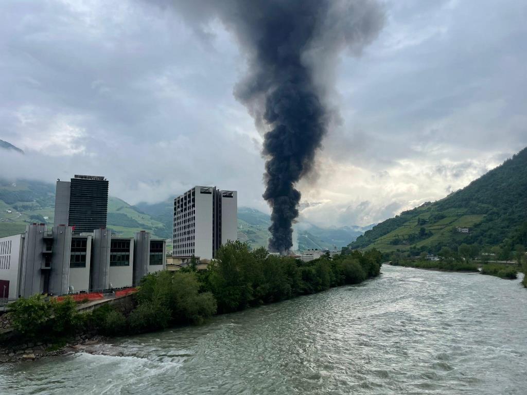 incendio bolzano oggi