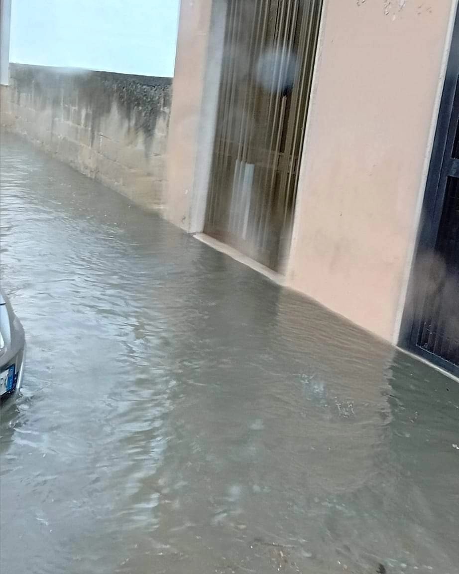 maltempo allagamenti lizzanello puglia