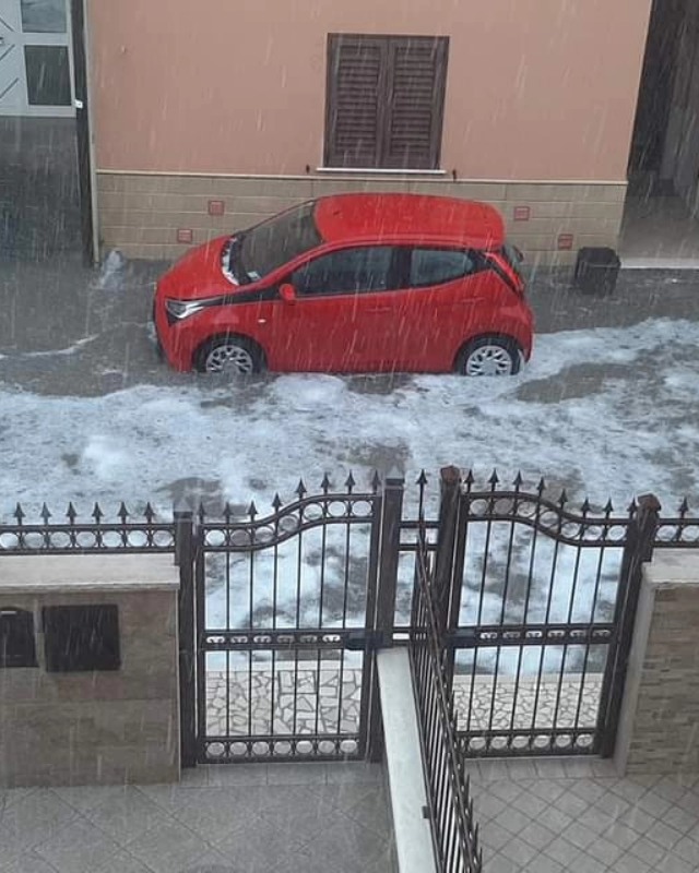 maltempo allagamenti lizzanello puglia