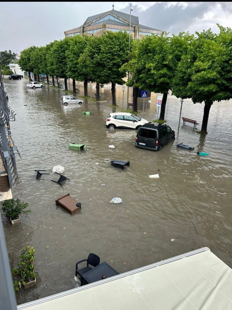 maltempo allagamenti lizzanello puglia