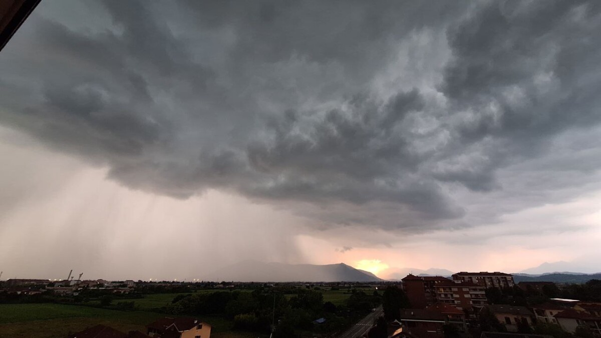 maltempo piemonte temporale torino