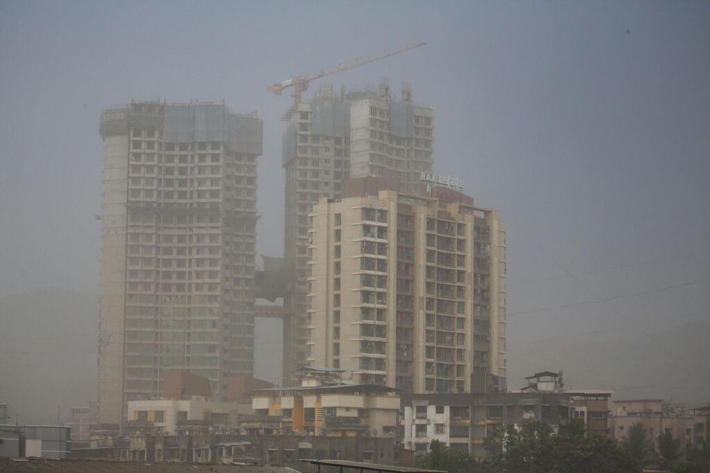 tempesta di polvere mumbai