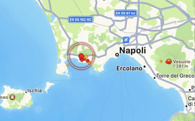 terremoto pozzuoli campi flegrei