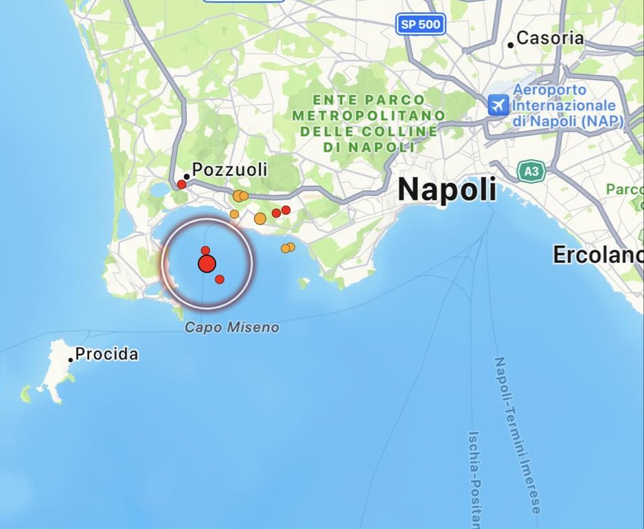 terremoto pozzuoli campi flegrei napoli