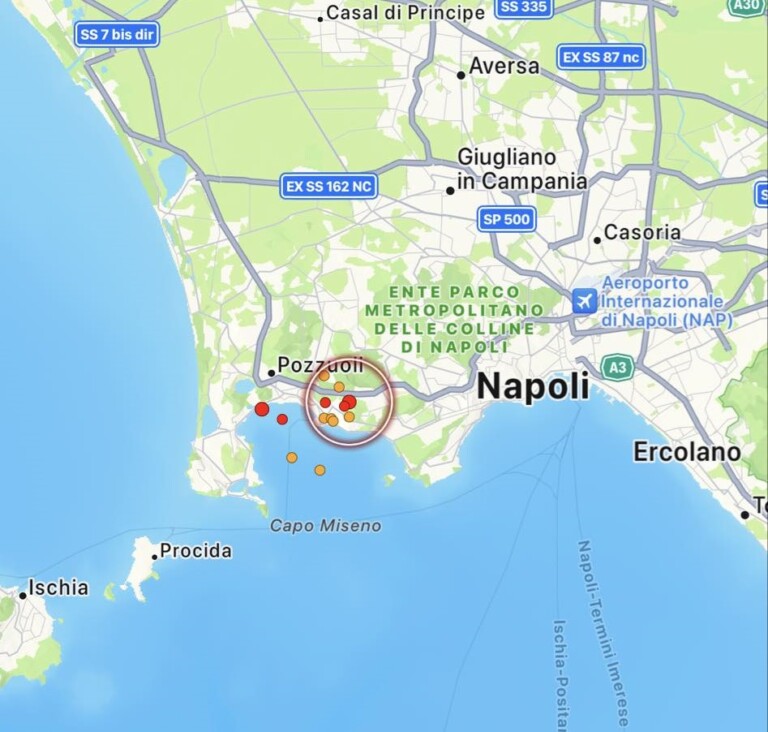 terremoto pozzuoli campi flegrei