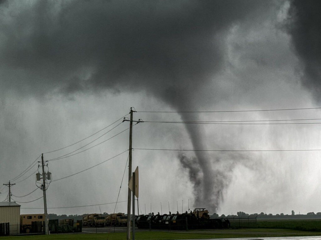 tornado iowa usa