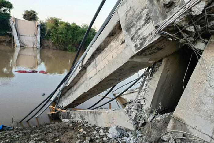 crollo ponte bolivia