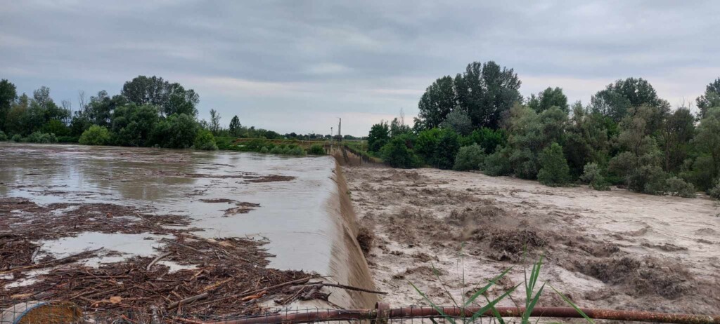 maltempo fiume secchia emilia romagna