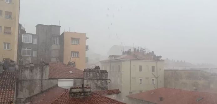 maltempo friuli venezia giulia oggi trieste