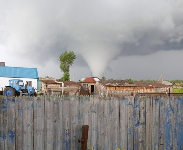 maltempo russia tornado Agapovsky