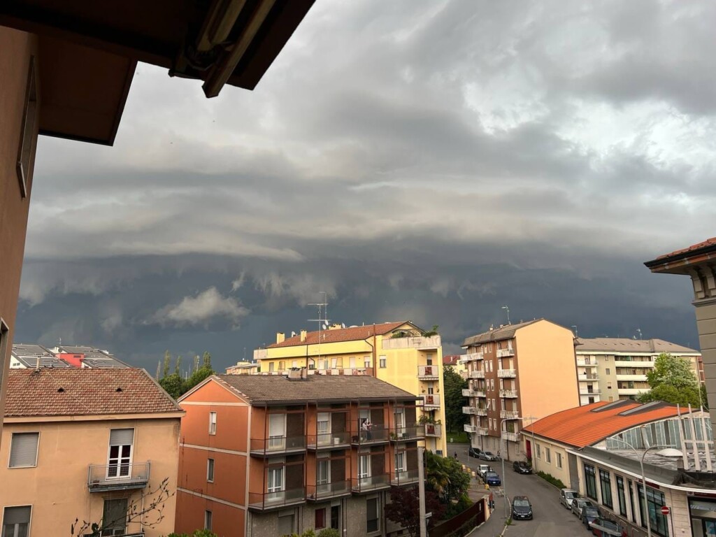 shelf cloud cremona