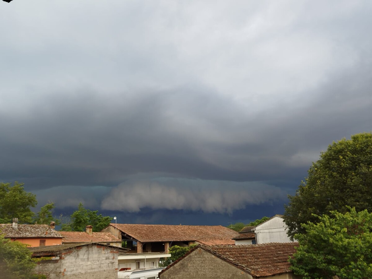 shelf cloud cremona