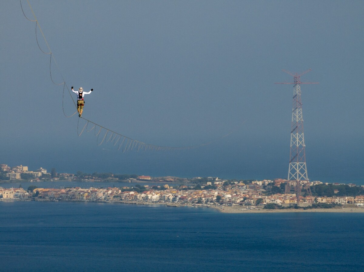 Jaan Roose traversata Stretto di Messina