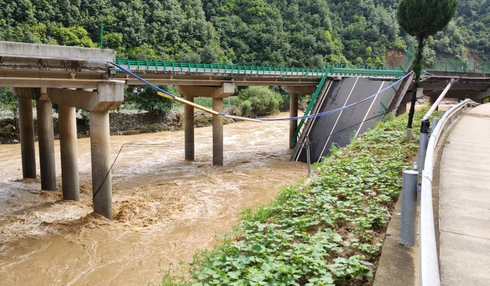 crollo ponte cina