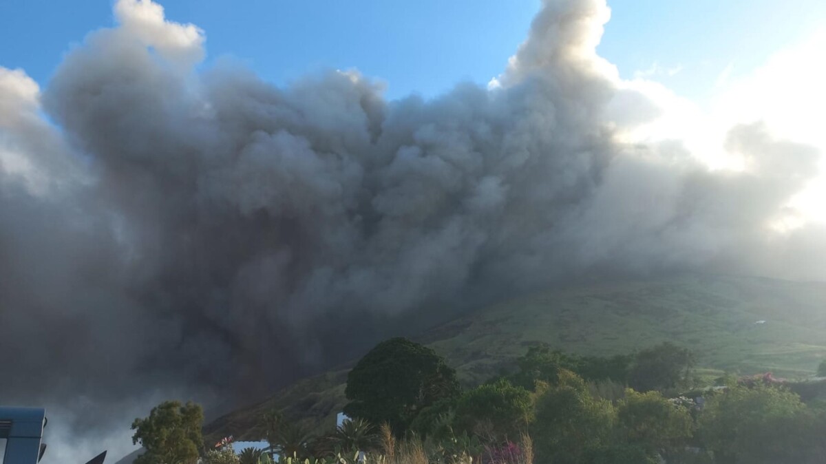 eruzione stromboli 3 luglio 2024