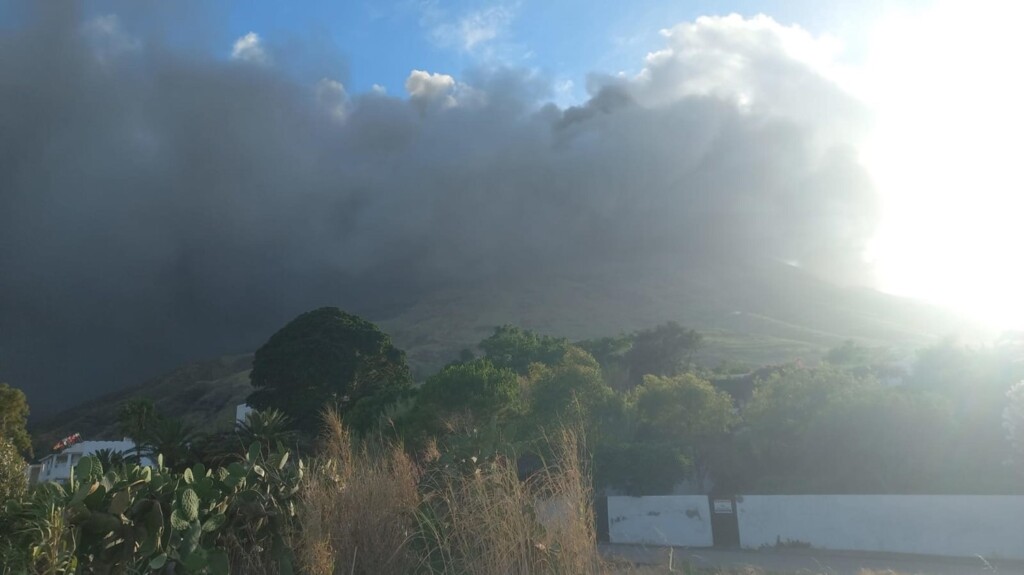 eruzione stromboli 3 luglio 2024