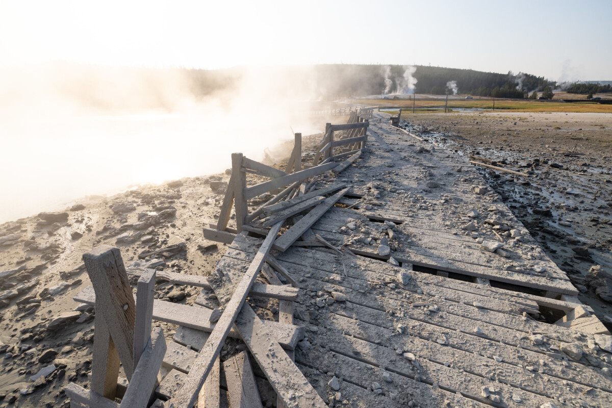 esplosione idrotermale yellowstone